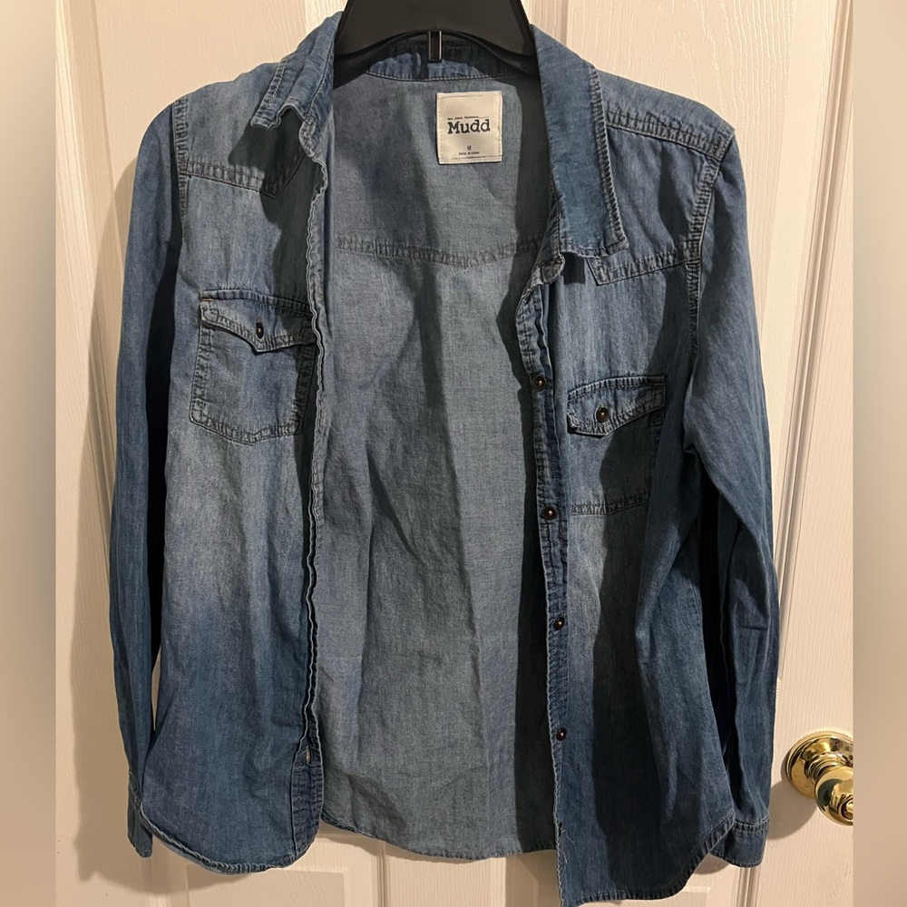 Women’s Jean button up